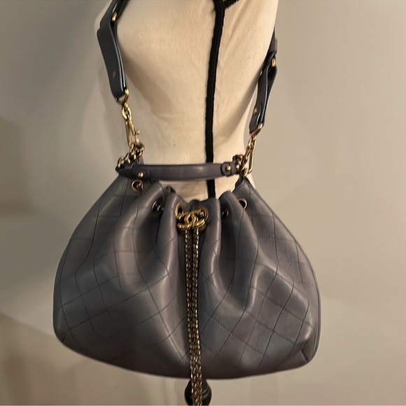 Chanel drawstring with the most beautiful hardware and wide strap - Picture 2 of 10